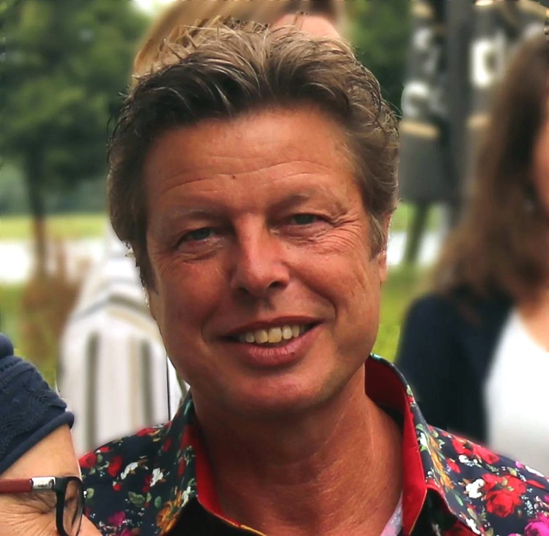 Freddy Nauta (kunstschilder en amateur-astronoom) (foto Freddy Nauta).jpg